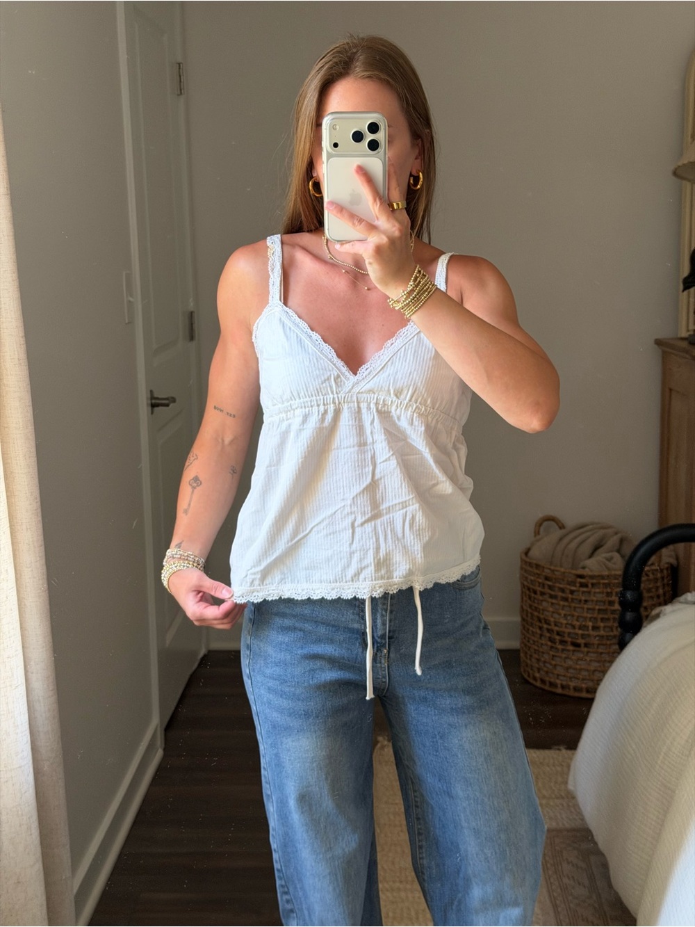 Brandy Melville White Lace-Trim Tank Top